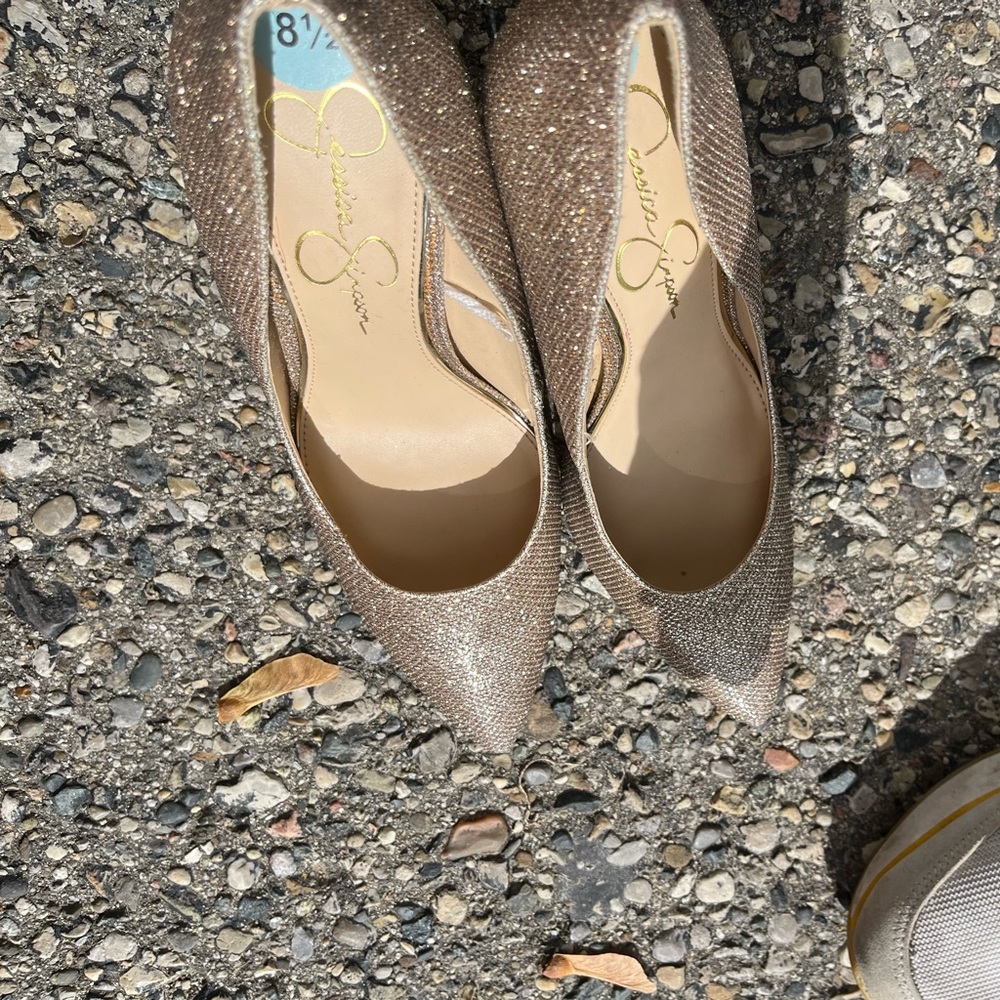 Bundle of heels